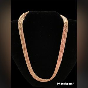Simple Gold Tone Serpentine Link Chain Fashion Necklace  20 Inch
